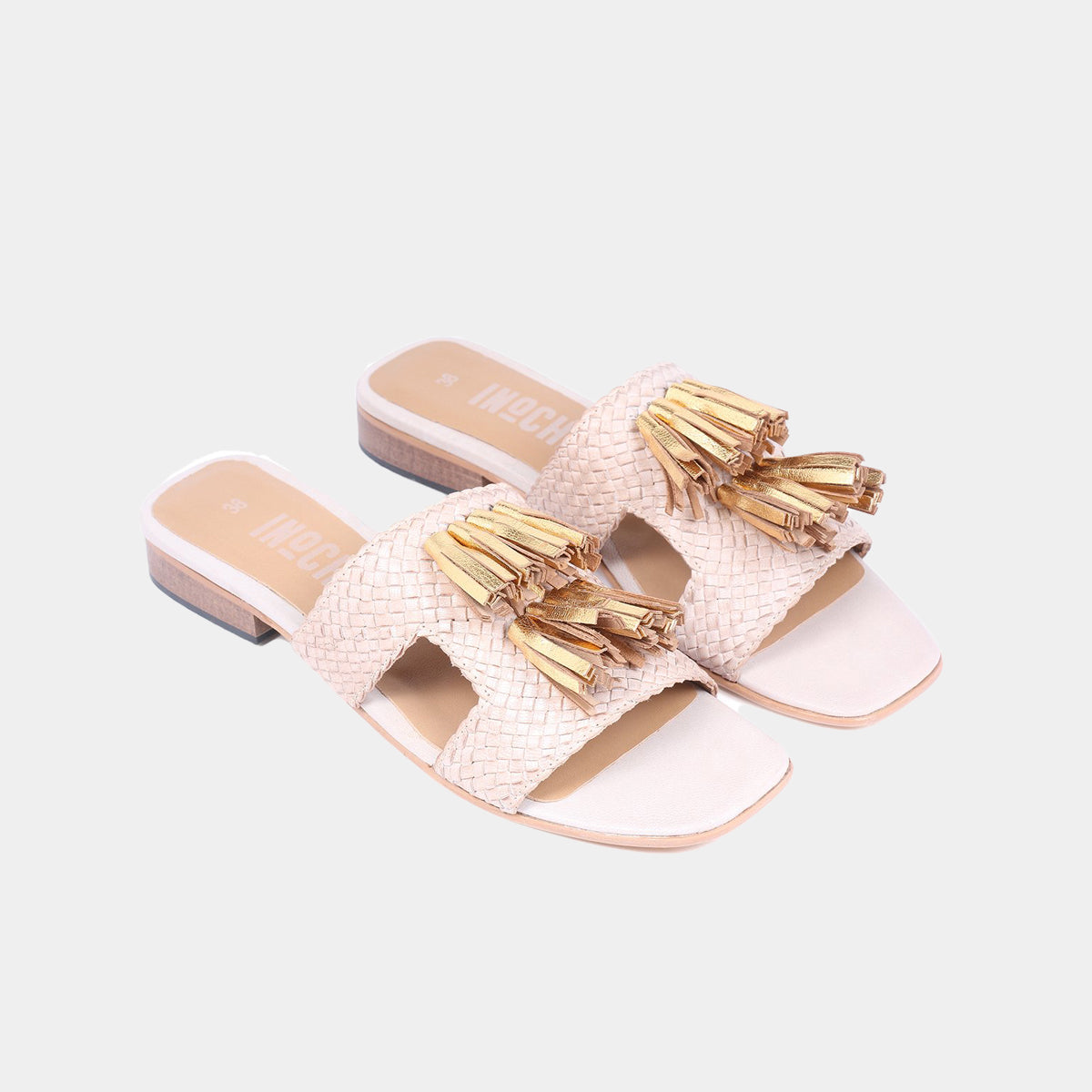 CALA FLATS